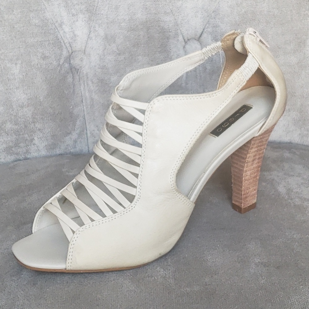 Women's Leather Prego Heels